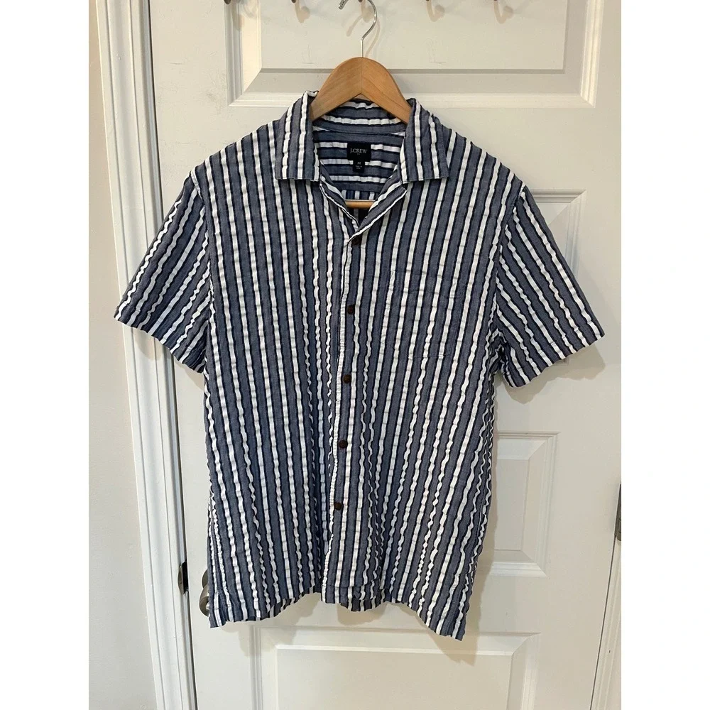 J.Crew Mens Seersucker Stripe Short Sleeve Camp Shirt Navy Blue White Size M